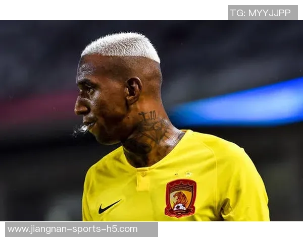 帕齐尼称赞莱奥进步显著学习中锋跑位技巧提升明显