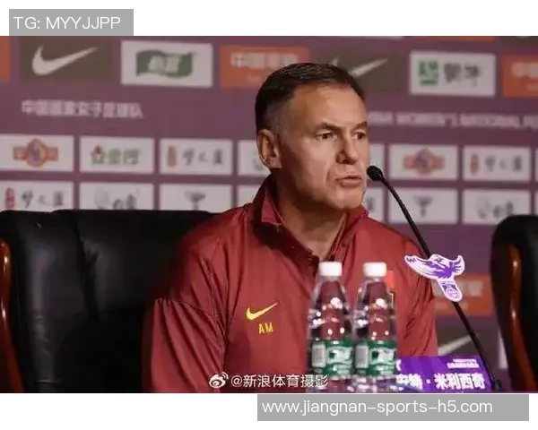 马德兴直言女足失利责任重大教练不辞职恐将影响明年亚洲杯表现 马德兴直言女足失利责任重大教练不辞职恐将影响明年亚洲杯表现